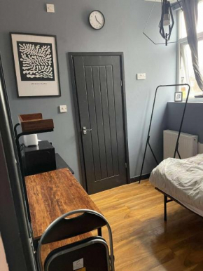Single room with Private Bathroom
